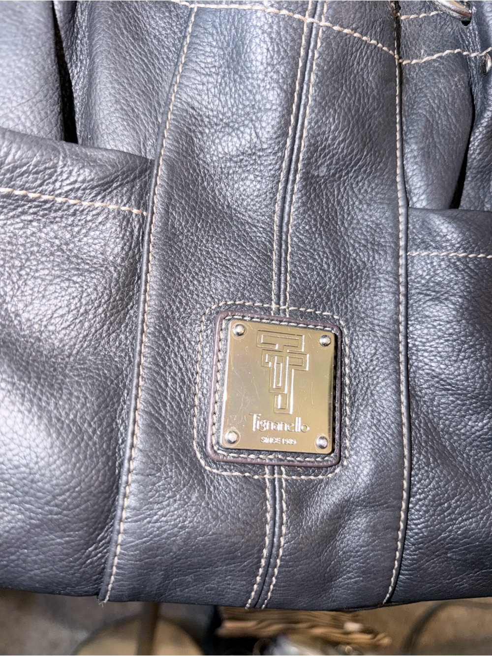 Tignanello Black Pebbled Leather Shoulder Bag with Silver Plaque - Picture 2 of 8